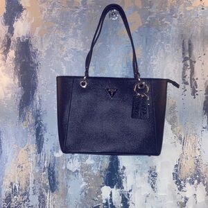 NWOT Guess Black Noelle Tote with Logo Charm